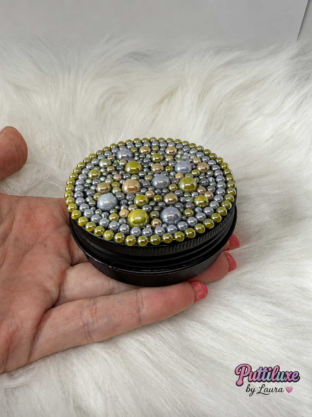 Moss & Moonlight Large Round Black Tin